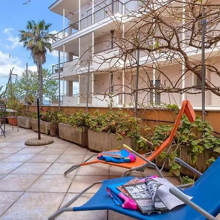 Lilla アパート アルゲーロ